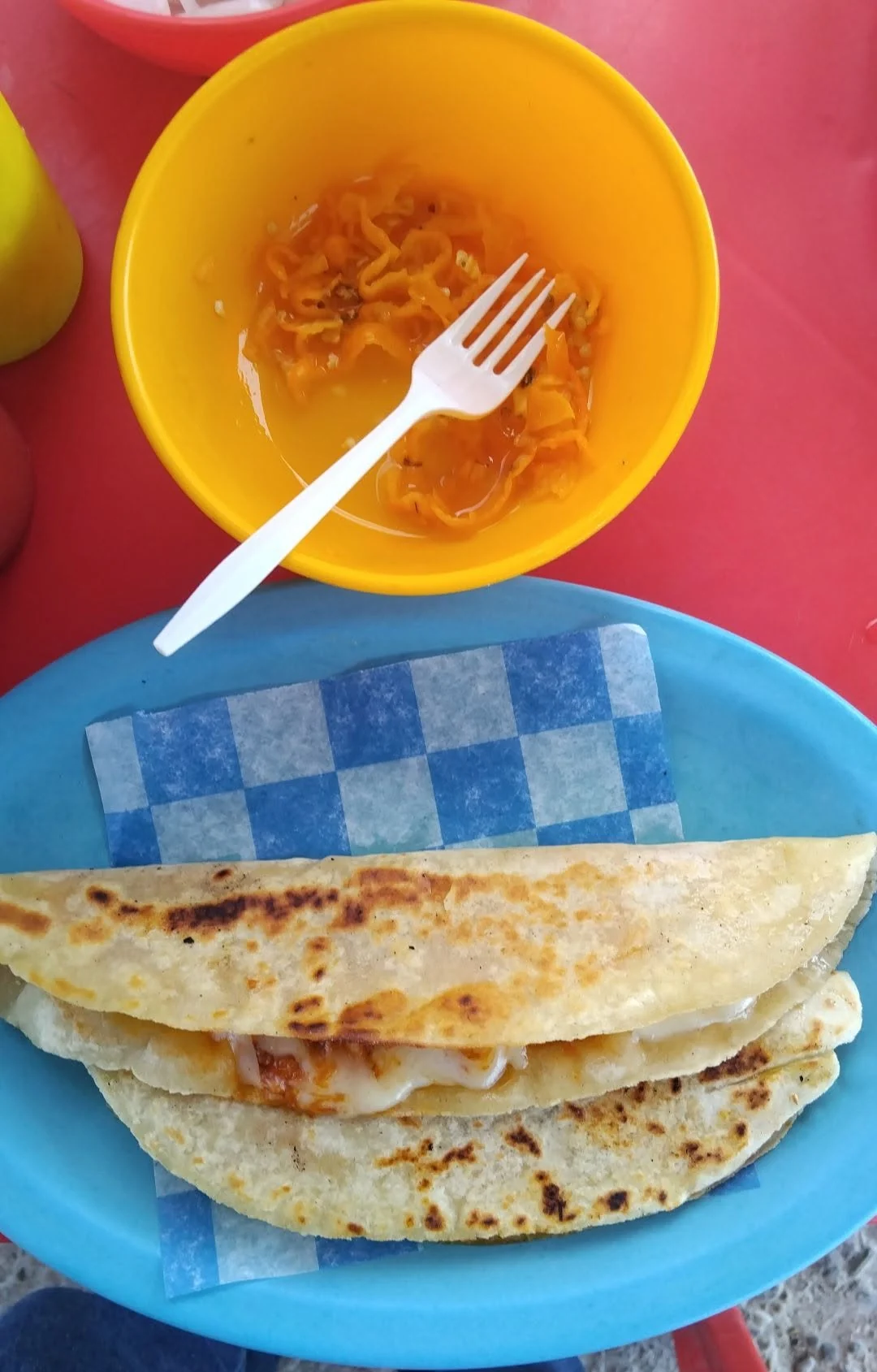 Platillo de Quesadillas El Gallo